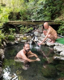 Rotenburo Hebin-yu, Beppu Japan - Photos by François Cavelier