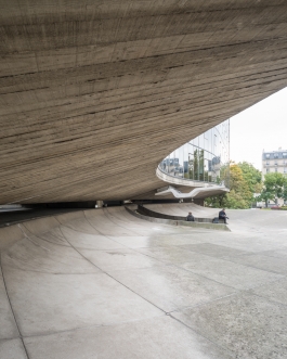 Siège du parti communiste Français - Oscar Niemeyer. © Photo by François Cavelier