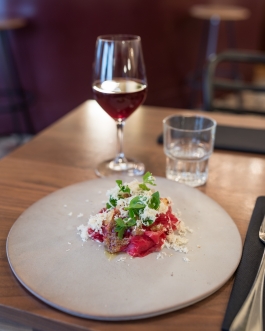 LE CLOWN BAR. Paris © Photo by François Cavelier
