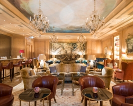 Le Bristol Hotel. Paris © Photo by François Cavelier