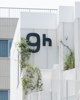 9h Nine Hours Hotel Capsule & Run. Takebashi Chiyoda Tokyo Japan. Architect Akihisa Hirata. Photo by Francois Cavelier for Monocle Magazine