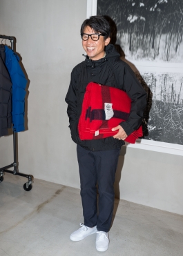 Woolrich Japan was co-founded with Japanese technical outdoor-wear experts Goldwin. Woolrich advertises itself as the oldest American outdoor clothing label