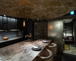 AUBE Nishitenma Kita-Ku Osaka Owned by chef Koji Azuma the scientist of neo-Chinese cuisine, AUBE, a luxury 6-seats counter. Photos by Francois Cavelier 