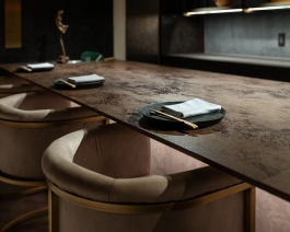 AUBE Nishitenma Kita-Ku Osaka Owned by chef Koji Azuma the scientist of neo-Chinese cuisine, AUBE, a luxury 6-seats counter. Photos by Francois Cavelier 