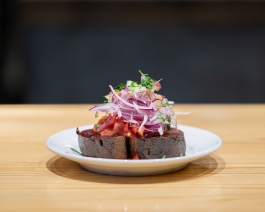 FALÒ Daikanyama Tokyo A lava-cave Italian-inspired Izakaya hidden away in the subsoil of a concrete building in the voguish Daikanyama sector. Francois Cavelier