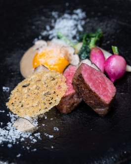 T3 Azabudai, Tokyo Chef Hiroyuki Yamashita began his career at L’ecrin in Ginza and Signature Mandarin Oriental Tokyo Hotel  Eric Ziebold. Francois Cavelier