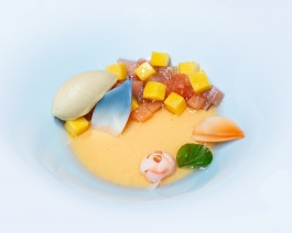 T3 Azabudai, Tokyo Chef Hiroyuki Yamashita began his career at L’ecrin in Ginza and Signature Mandarin Oriental Tokyo Hotel Eric Ziebold. Francois Cavelier