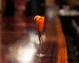 Rairakuza The Main Bar. Gion Kyoto - Award-winning bartender and cocktail book author Toru Asano 