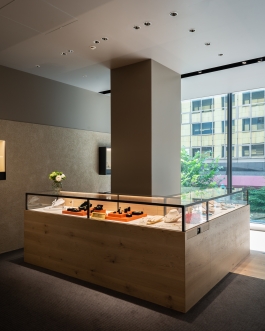 SUN MOTOYAMA Ginza Tokyo Legendary Sun Motoyama Ginza intercultural style ambassador has been first to import brands such as Hermes and Gucci 